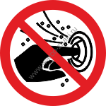 P070       / Do not put finger into the nozzle of a hydromassage